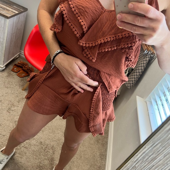 Zara Terracotta Ruffle set - Picture 12 of 14